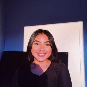 Meet your Posher, Daniela